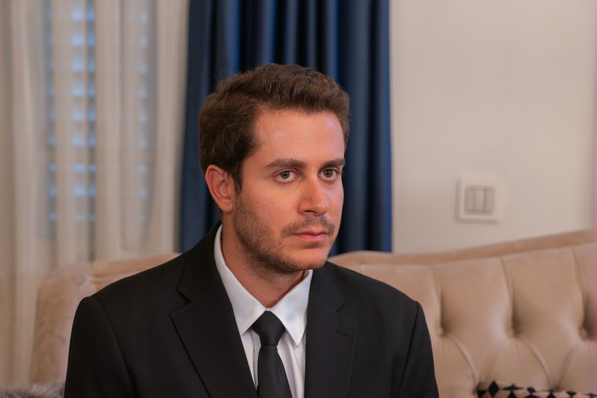 Kızılcık Şerbeti yeni bölümüyle Cuma 20.00'de Show TV'de. 