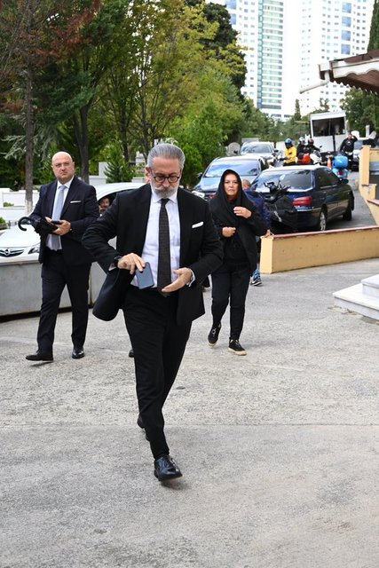 ÖZCAN TAHİNCİOĞLU 