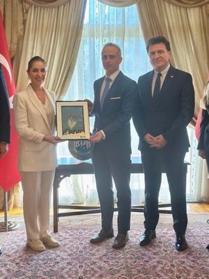Türkiye ile Arnavutluk arasında turizm diplomasisi...