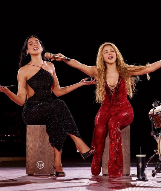 DUA LIPA, SHAKIRA