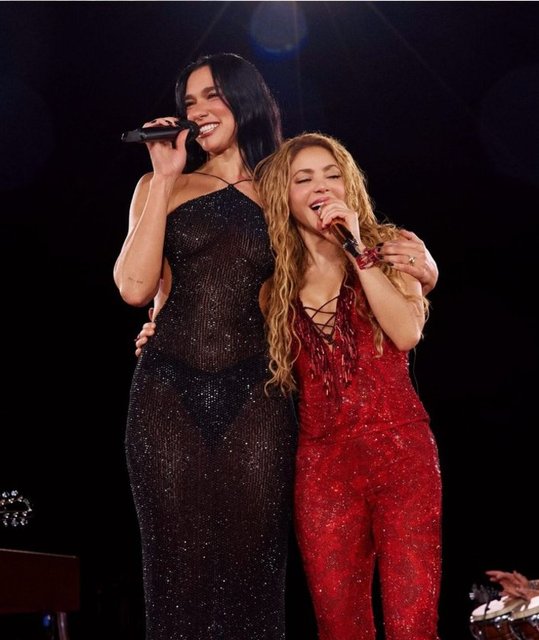 DUA LIPA, SHAKIRA