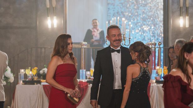 Kızılcık Şerbeti 142. Bölüm Fotoğrafları