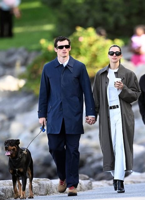 CALLUM TURNER-DUA LIPA
