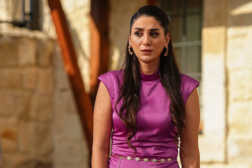 Sevdan Bir Ateş yeni bölümüyle Çarşamba 20.00'de Show TV'de!