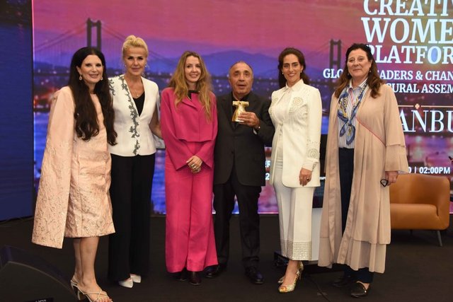 OLGA BALAKLEETS, NURAY KAYALAR, DAME TESSY, ANTONY DE NASSAU, EMRULLAH TURANLI, PRENSES SOPHİA WOLKONSKY, PRENSES KATARİNA