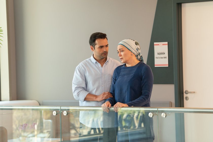 Kızılcık Şerbeti yeni bölümüyle Cuma 20.00'de Show TV'de.
