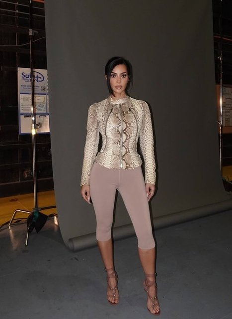 KIM KARDASHIAN