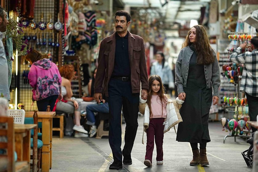 Sevdan Bir Ateş yeni bölümüyle Çarşamba 20.00'de Show TV'de!