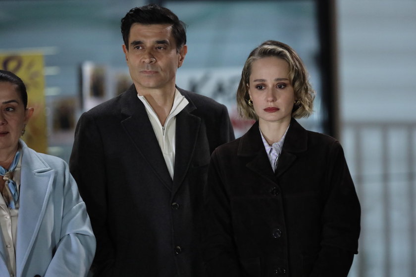 Muhtemel Aşk yeni bölümüyle Perşembe 20.00'de Show TV'de. 