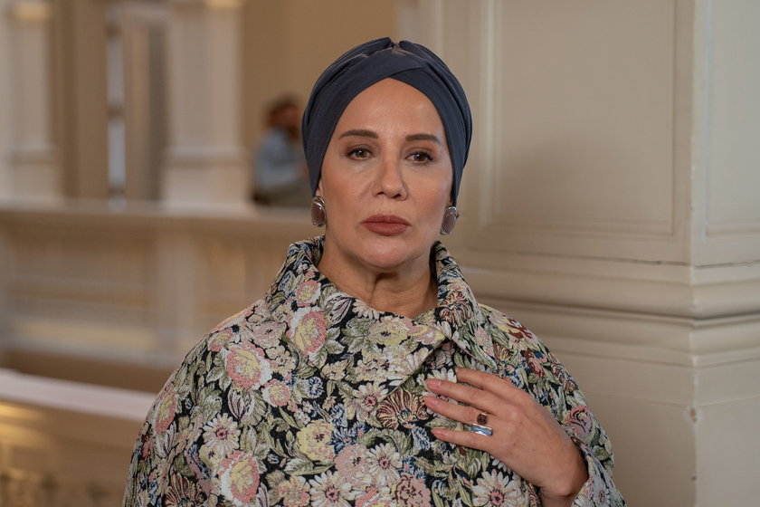 Kızılcık Şerbeti yeni bölümüyle Cuma 20.00'de Show TV'de.