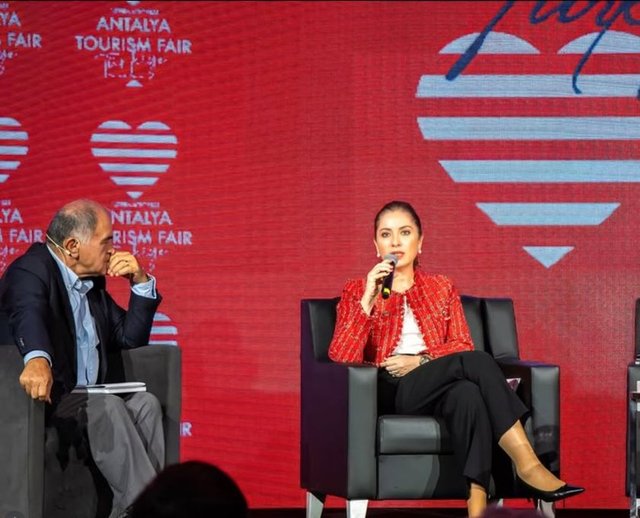 HEDİYE GÜRAL GÜR