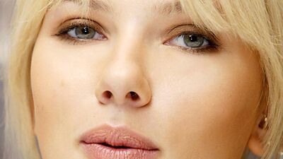 Akne neden erişkin yaşta kadınları etkiliyor?