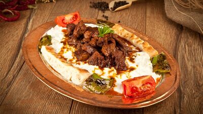 Patlıcan kebabının en lezzetli hali: Alinazik