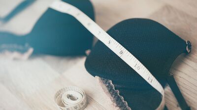 Büyük göğüs, kas ve iskelet ağrısı yapıyor!