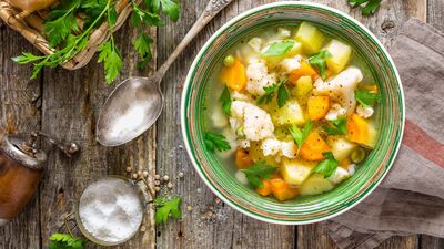 Ricotta peynirli sebze çorbası