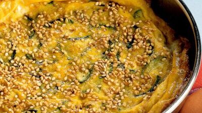 Kabaklı ve susamlı omlet