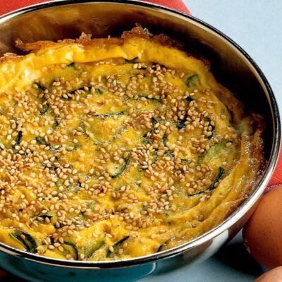 Kabaklı ve susamlı omlet