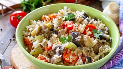 Patlıcanlı ve mozzarella peynirli risotto