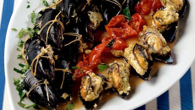 Levrekli midye dolma