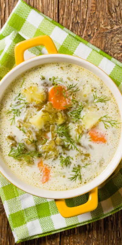 Soğuk salatalık çorbası