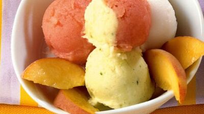 Karışık tatlarda sorbeler ve nektarin