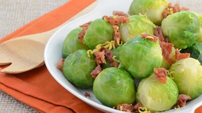 Brüksel lahanası sosisli