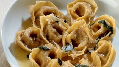 Kaz ciğerli tortellini