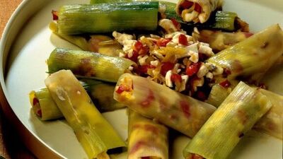 Akdeniz usulü pırasa dolması!