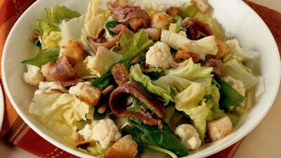 Ançüezli ıspanak ve hindiba salatası