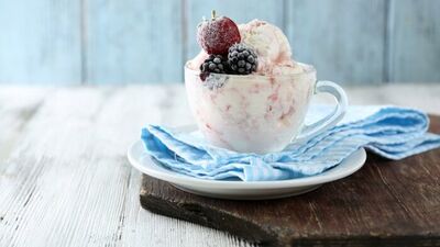 Dondurmalı meyve salatası