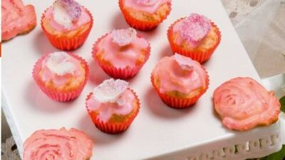 Gülsulu mini cupcake'ler