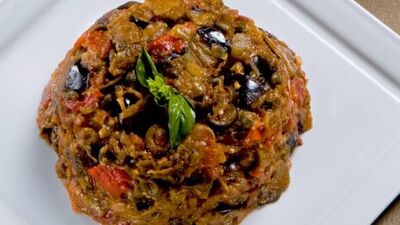 Farklı bir patlıcan yemeği tarifi