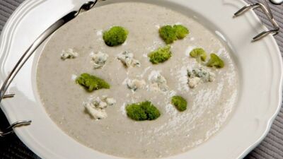 Kremalı brokoli ve mantar çorbası
