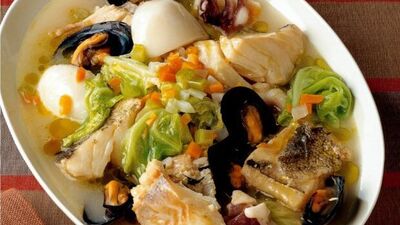 Lahanalı deniz ürünleri yahnisi