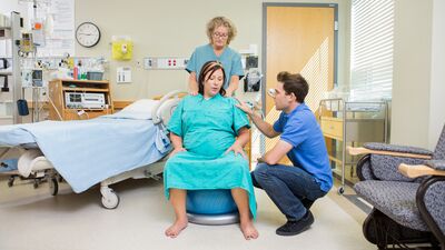 Doğumda 'moral destek elemanı' beyler için 8 ipucu