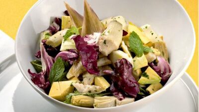 Avokado ve Enginar Salatası