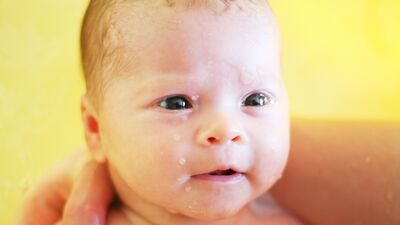 Bebeğinizin mutlu banyo saatleri geçirmesi için...