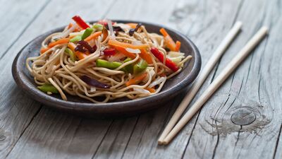 Sebzeli pad Thai noodle