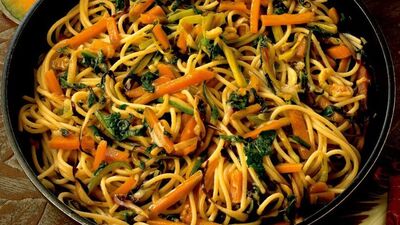 Sote sebzeli spaghetti...