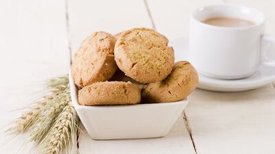 Badem ezmeli bisküvi