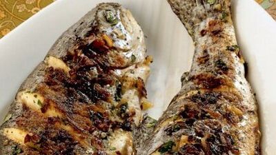 Aromalı ızgara alabalık