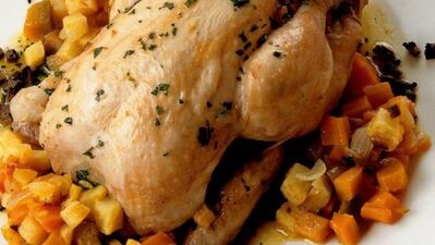 Fırında mantarlı ve balkabaklı tavuk