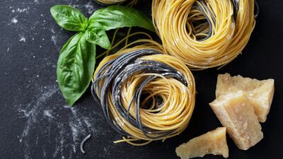 Yabani naneli taze makarna