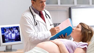 İkiz gebelikte doğum esnasında ne gibi sorunlar oluşabilir?