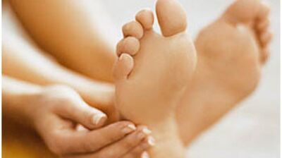 Nasırlı ayaklarınıza soğan ve sarımsakla bakım yapın