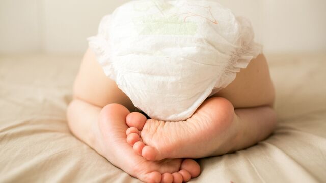 Yeni doğan bebek bezi değiştirme rehberi