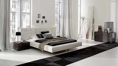 Seçkin mekanlara sade tasarımlar