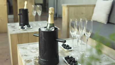 Functionals aksesuar dünyasına ayrı bir renk katacak