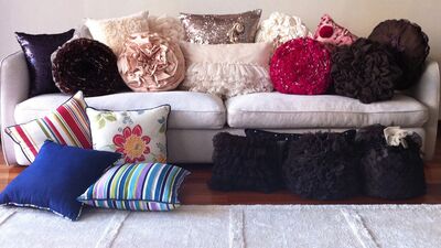 Doğal dokulu yastıklar Telamor'da