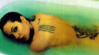 Ünlülerin ömürlük aksesuarları "Dövmeler"